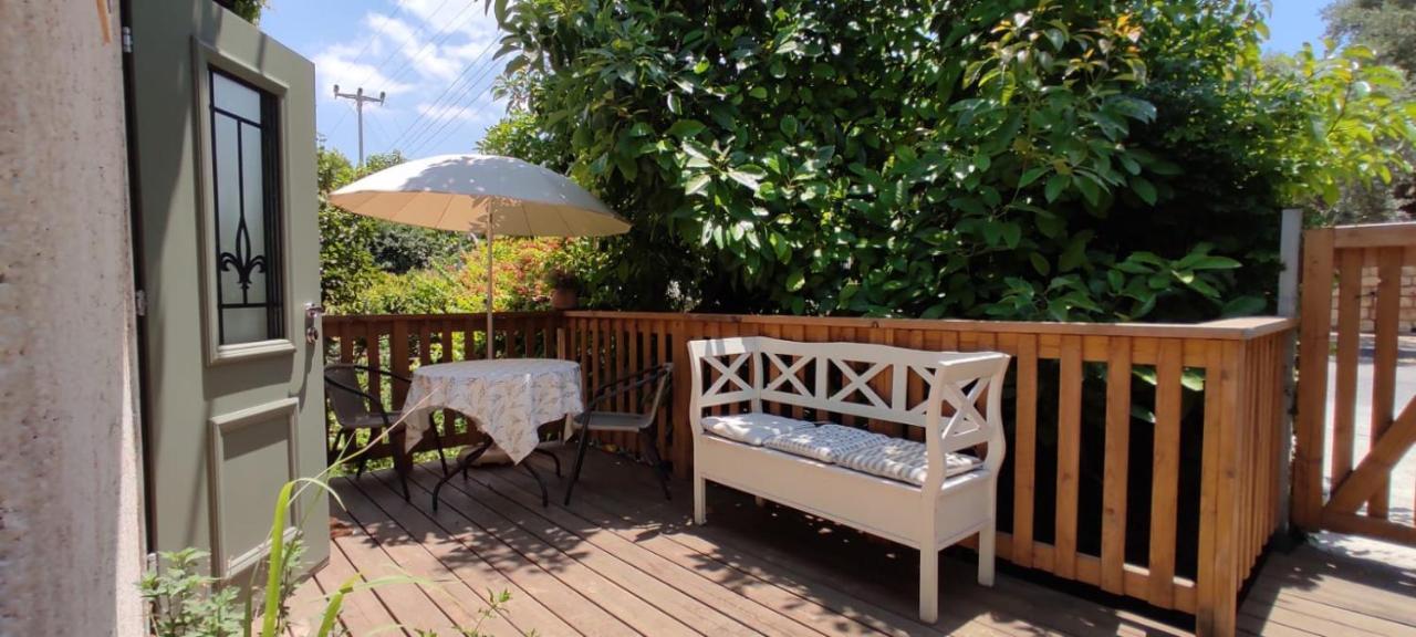 Maple'S Place - אירוח מייפל Rosh Pinna Exteriör bild